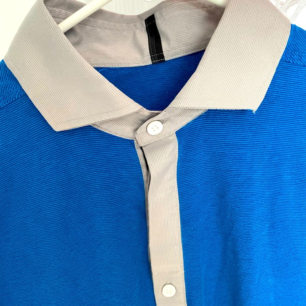 Men’s Lululemon bright blue polo